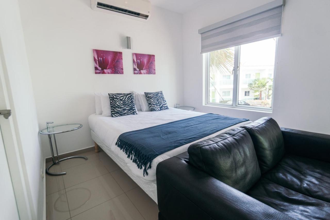 Piscadera Harbour Village Вилемстад Екстериор снимка